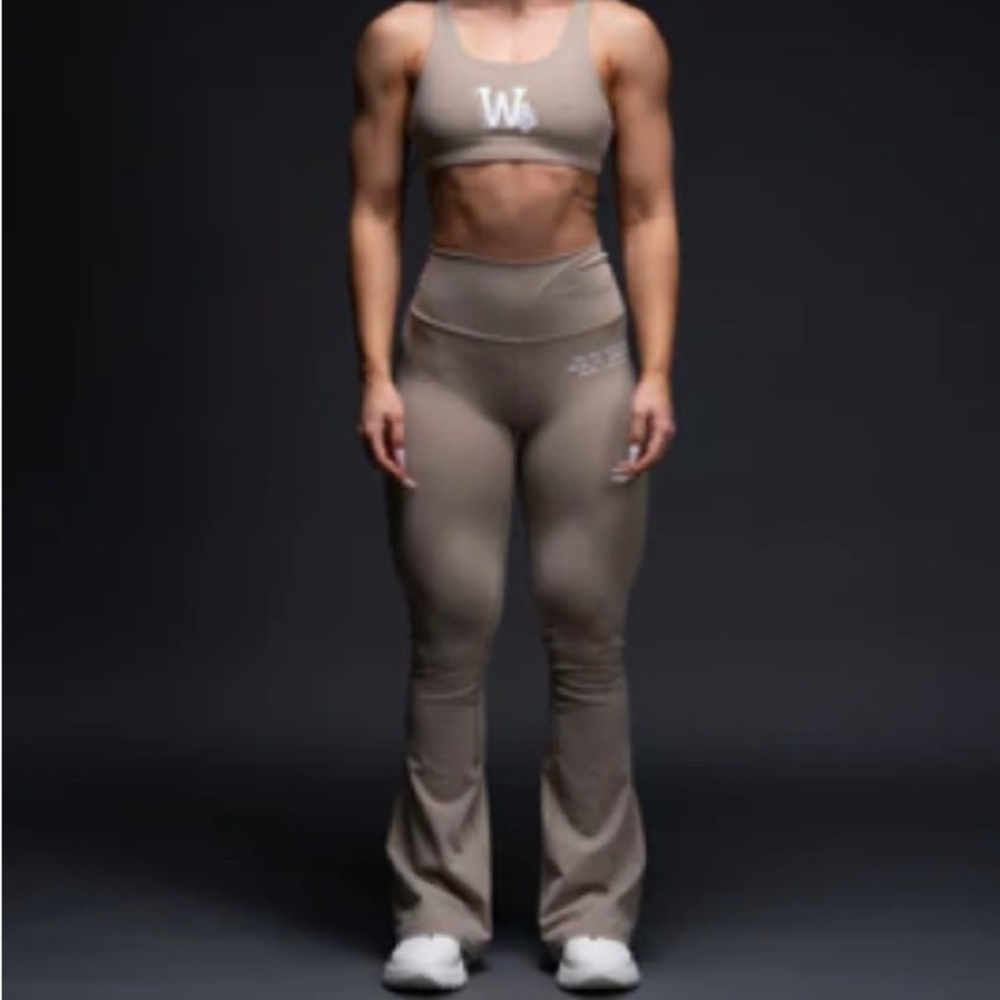 Darc Sport - Gracie “Georgia” Energy Flare Leggings in Taupe
